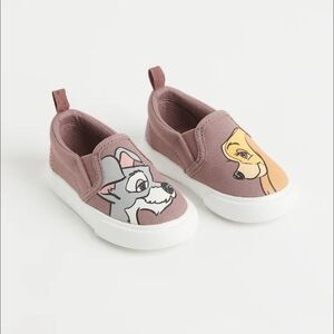 BNWT H&M Kids Unisex Kid Sz 6 Cartoon Disney  Slip-On Sneakers  Comfy Shoes